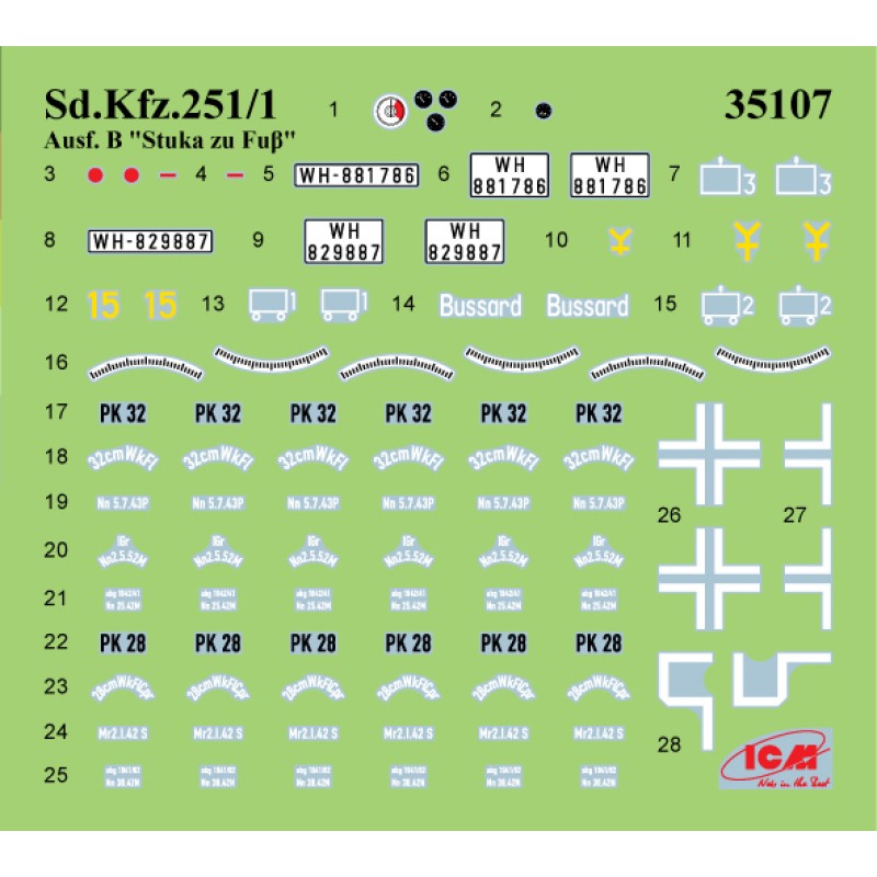 Збірна модель “Stuka zu Fuß” Sd.Kfz. 251/1 Ausf.B – масштаб 1:35 (35107)