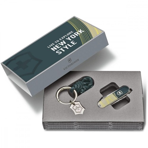 Швейцарский складной нож Victorinox CLASSIC SD New York Style 0.6223.E223