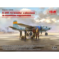 Бомбардировщик A-26C-15 Invader с пилотами и наземным персоналом