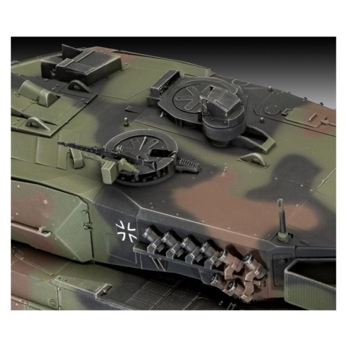 Збірна модель-копія Revell Танк Леопард 2 A6M+ рівень 5 масштаб 1:35