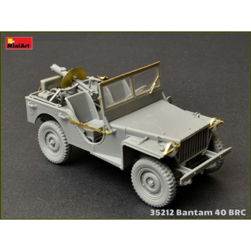 Збірна модель Збірна модель 1:35 Американський позашляховик Bantam 40 BRC MiniArt 35212
