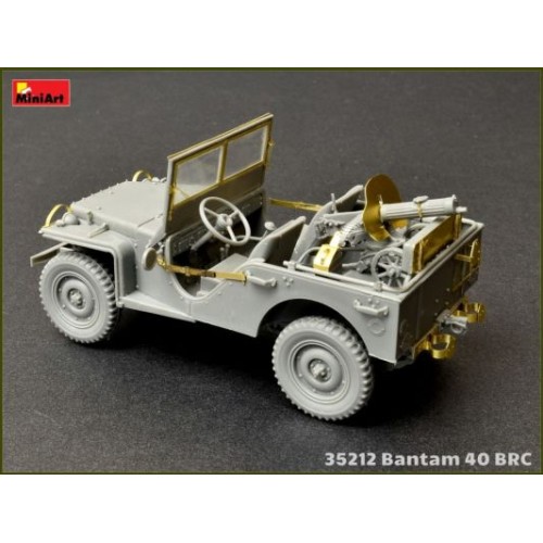 Збірна модель 1:35 Американський позашляховик Bantam 40 BRC MiniArt 35212