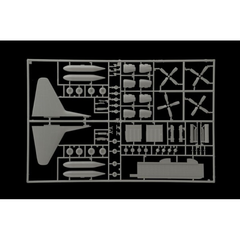 Сборная модель самолета Cборная модель 1:72 Самолет Lockheed AC 130H Spectre Италери 1310 1:72
