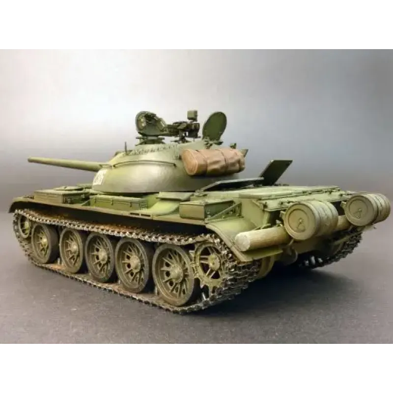 Средний танк T-54-3 с полным интерьером, 1951 г. 1:35