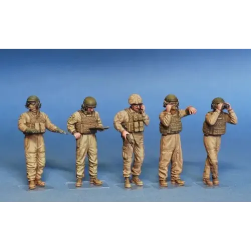 Сборная модель 1:35 Фигуры экипаж танка USMC Миниарт 37008