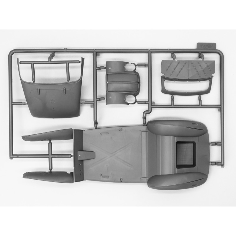 Сборная модель ICM24023 Admiral Saloon, WWII German Passenger Car