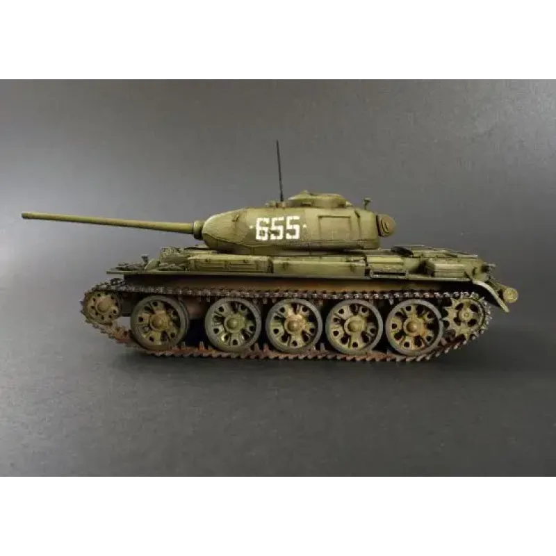Средний танк Т-44 M 1:35