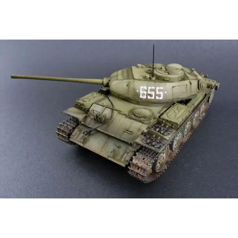 Средний танк Т-44 M 1:35