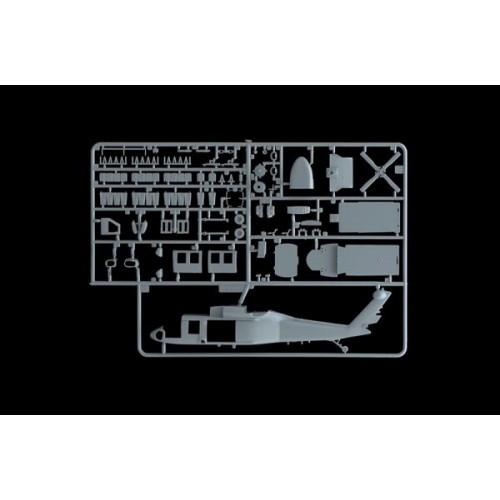Збірна модель 1:72 Вертоліт UH - 60 Black Hawk "Night Raid" Italeri 1328