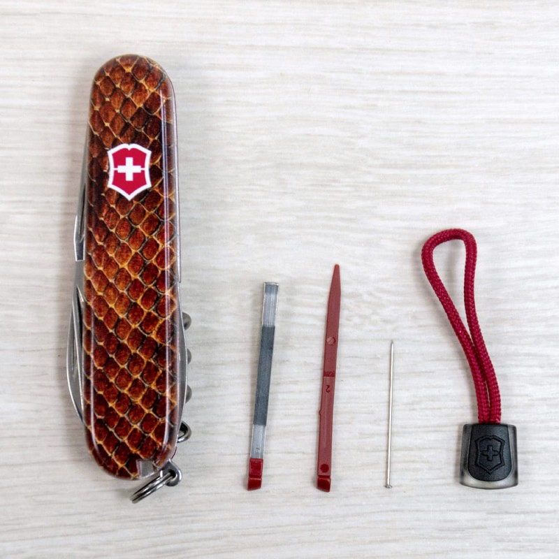 Швейцарский складной нож 91мм Victorinox SPARTAN DESIGN 1.3603.R2210pk