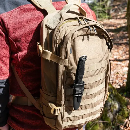 Швейцарский нож с фиксированным лезвием Victorinox VENTURE 3.0902.4