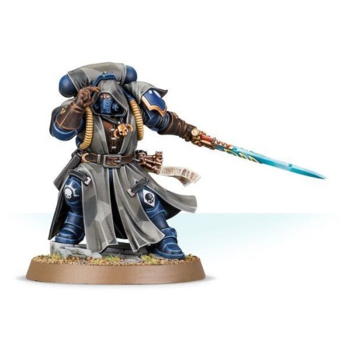 Space Marines Миниатюра WARHAMMER 40000: SPACE MARINES - PRIMARIS LIBRARIAN IN PHOBOS ARMOUR