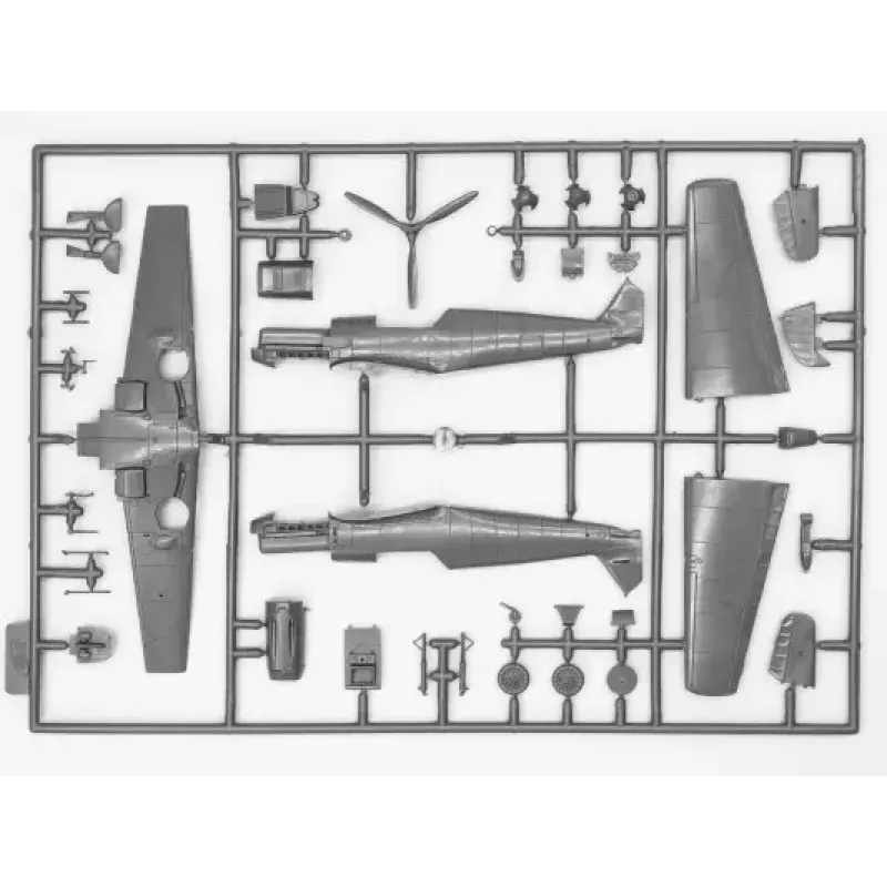 Сборная модель самолета Сборная модель 1:72 немецкий истребитель-бомбардировщик Мессершмитт Bf 109E-7:B ICM 72135 1:72