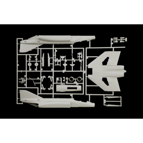 Збірна модель літака Збірна модель 1:72 Літак F-4E:F Phantom II Italeri 1448 1:72