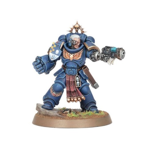 Миниатюра WARHAMMER 40000: SPACE MARINES - LIEUTENANT