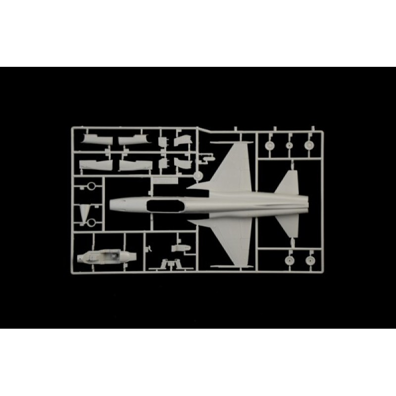 Сборная модель самолета Cборная модель 1:48 Самолет F-5E Тигр II Италери 2827 1:48