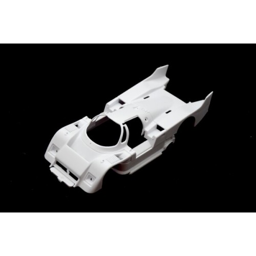 Збірна модель 1:24 Автомобіль Lancia LC2 Italeri 3641