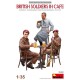 Сборная модель 1:35 Фигуры британские солдаты в кафе Миниарт 35392