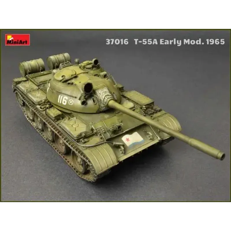 Средний танк Т-55А образца 1965 г., ранний с интерьером 1:35