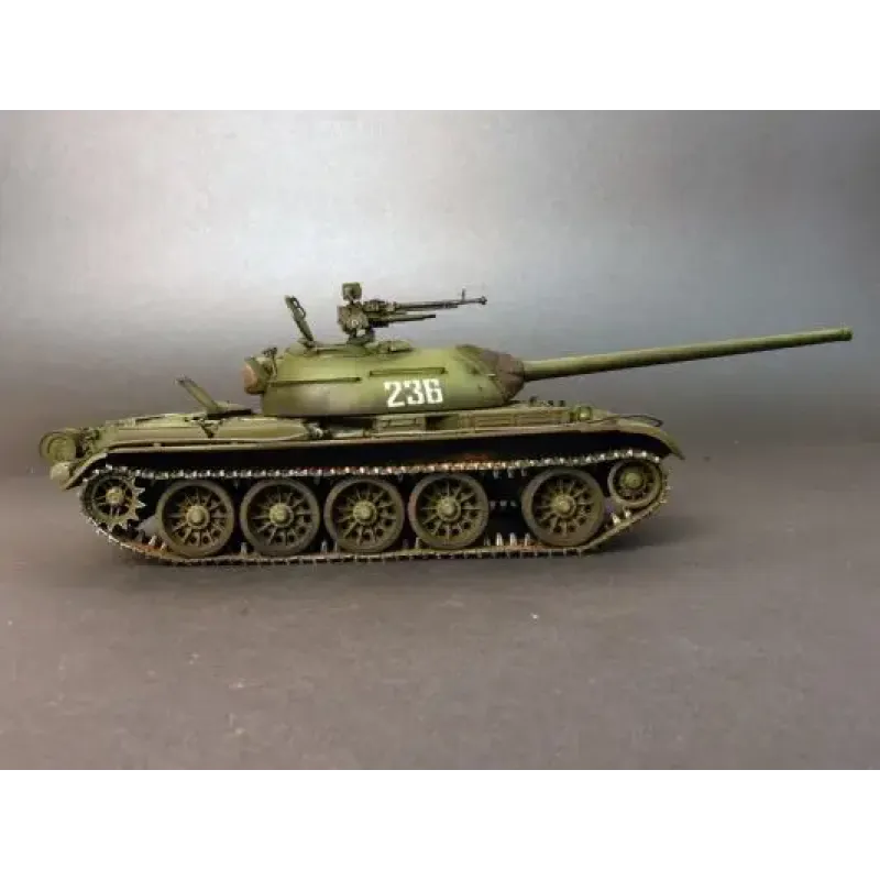 Збірна модель Середній танк T-54-3, 1951 р. 1:35