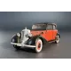 Збірна модель 1:35 Німецький автомобіль типу 170V Седан 4 двері MiniArt 38008