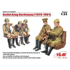 Збірна модель 1:35 Фігури Радянські військовослужбовці (1979-1991) ICM 35636