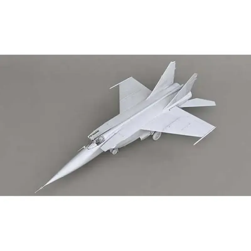 Збірна модель літака Збірна модель 1:72 Радянський літак-розвідник МіГ-25РБТ ICM 72174 1:72
