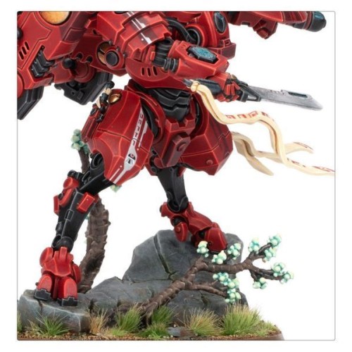 Миниатюра WARHAMMER 40000: TAU EMPIRE - COMMANDER FARSIGHT