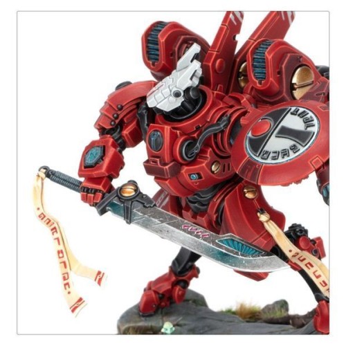 Миниатюра WARHAMMER 40000: TAU EMPIRE - COMMANDER FARSIGHT