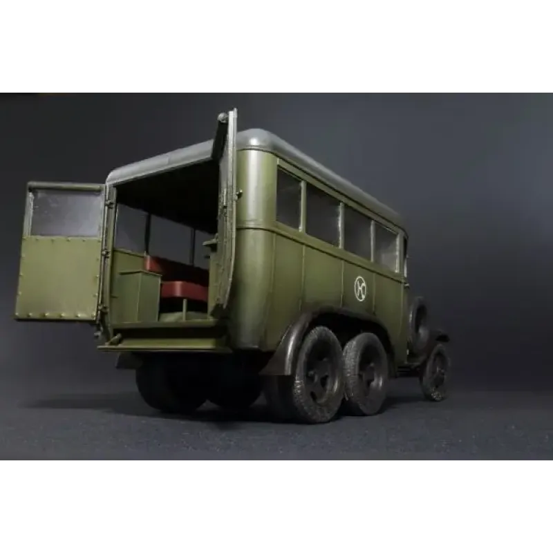 Штабной автобус ГАЗ-05-193 1:35