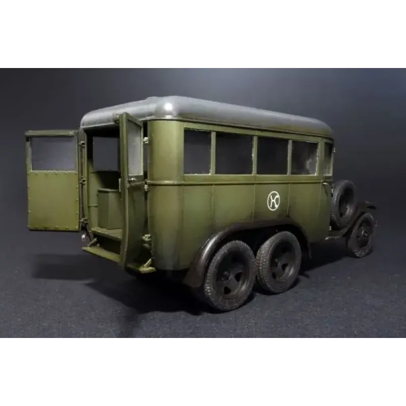 Штабной автобус ГАЗ-05-193 1:35