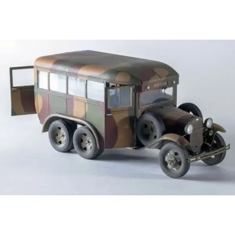 Штабной автобус ГАЗ-05-193 1:35
