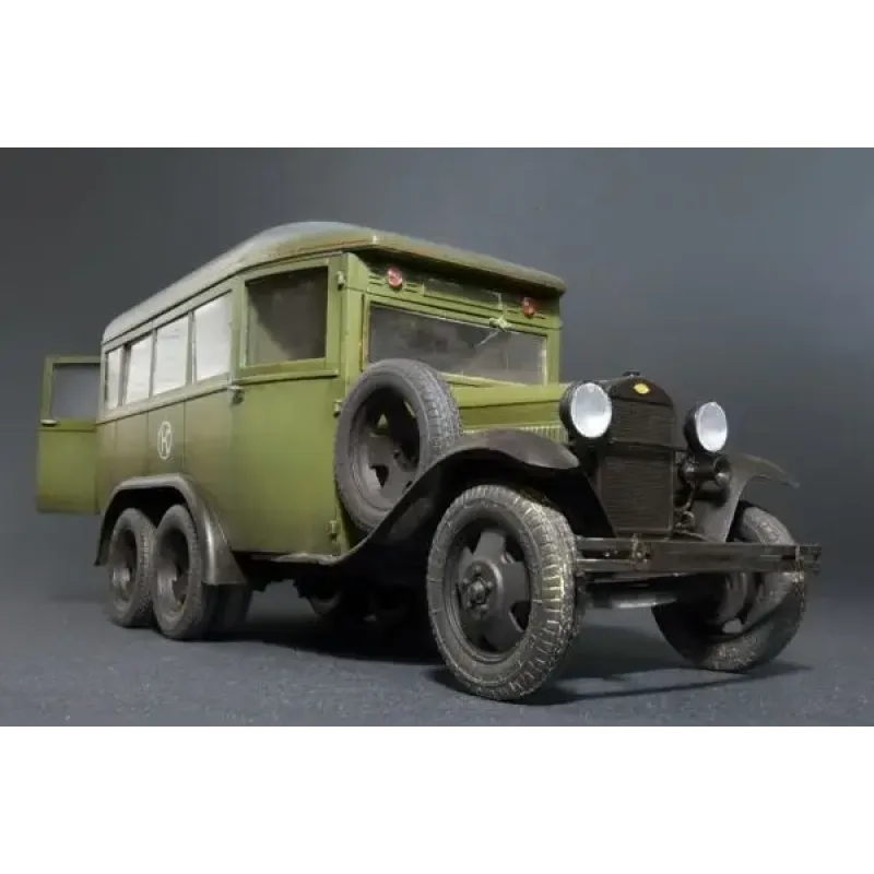 Штабной автобус ГАЗ-05-193 1:35
