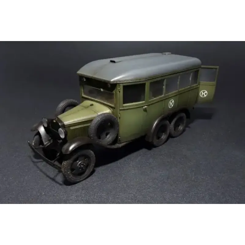 Штабной автобус ГАЗ-05-193 1:35