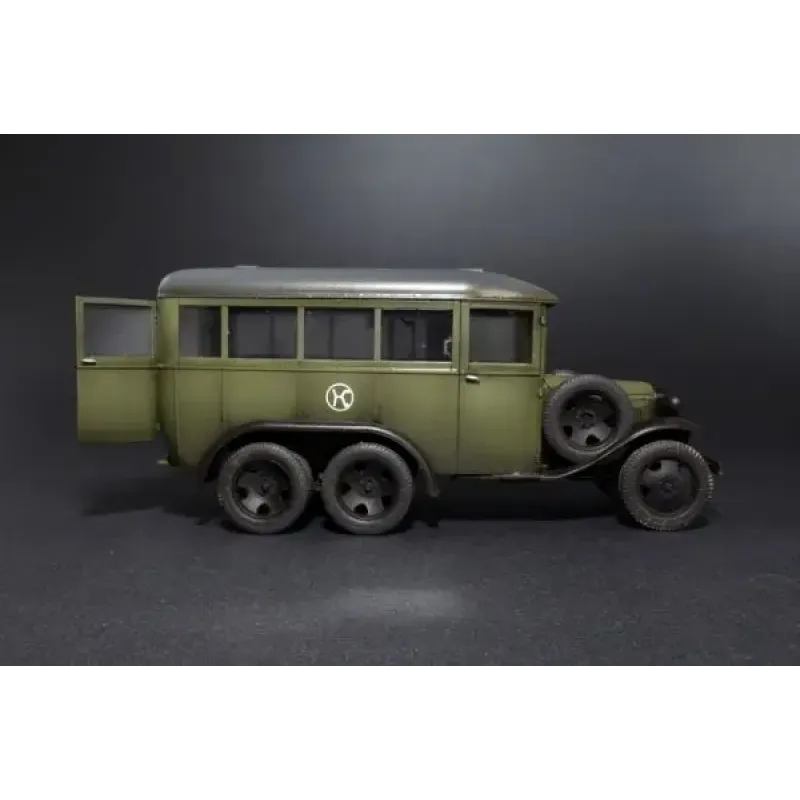 Штабной автобус ГАЗ-05-193 1:35