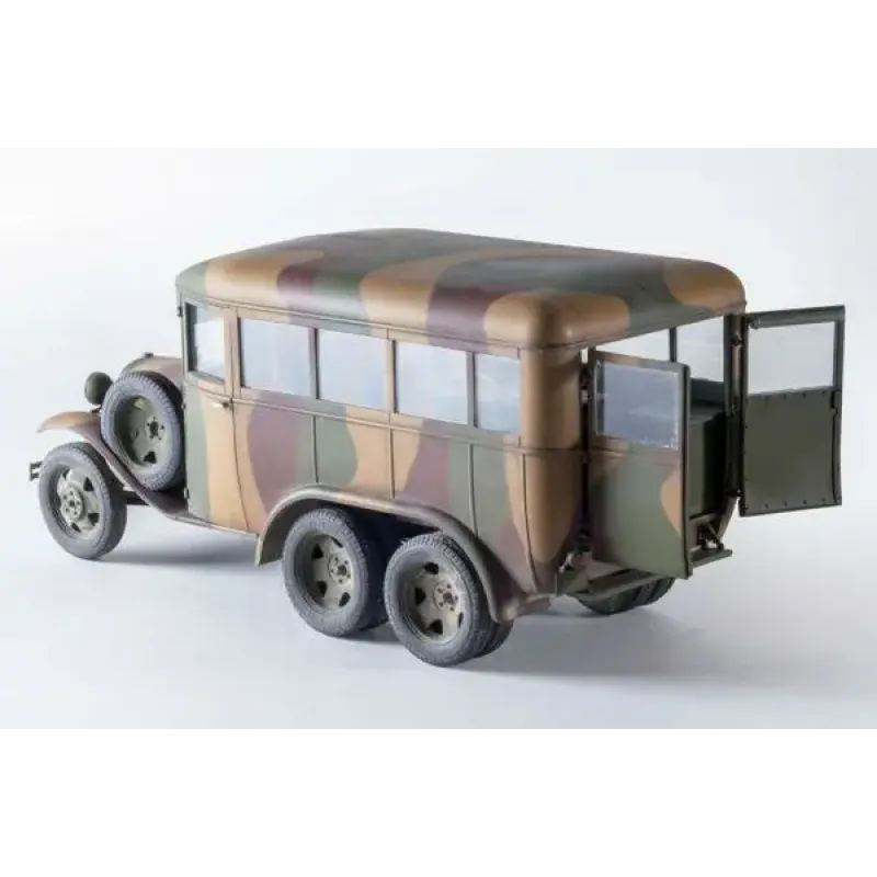 Штабной автобус ГАЗ-05-193 1:35