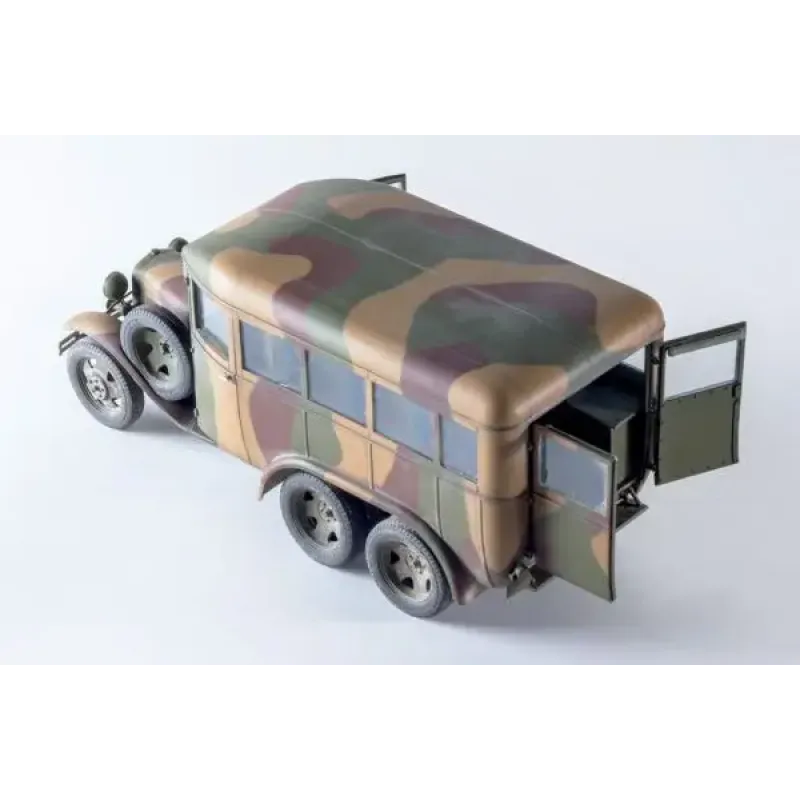 Штабной автобус ГАЗ-05-193 1:35