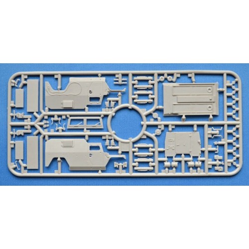 Збірна модель 1:72 ПТРК "Корнет-Д" на шасі "Тигр-М" ACE 72180