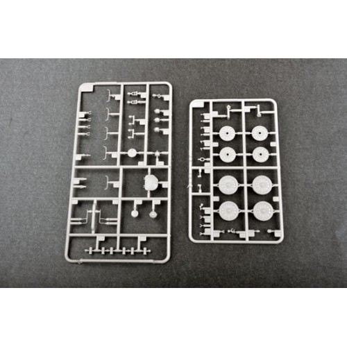 Бронетехніка та артилерія Збірна модель 1:35 Радянський МТ-ЛБ 6МА Trumpeter 05579