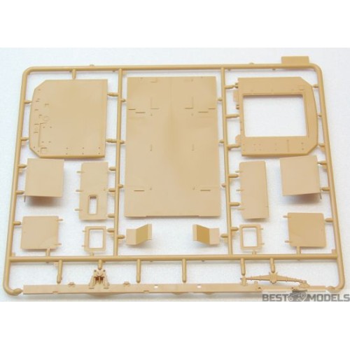 Авто-мото Збірна модель 1:35 Радянський автомобіль технічної допомоги ЗІЛ-131 ICM 35518