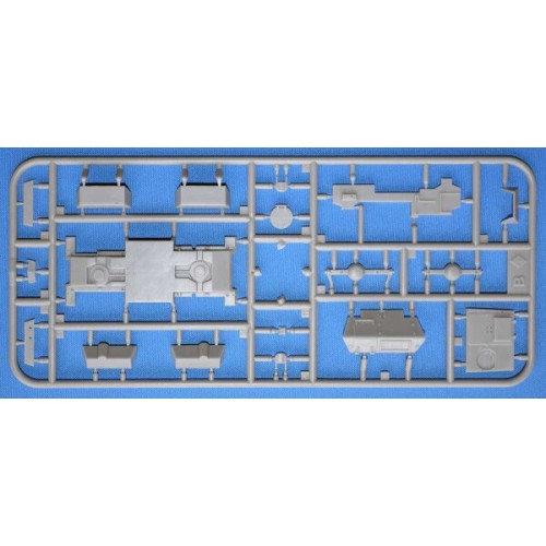 Бронетехника и артиллерия Боевая машина огневой поддержки LAV-150 с 20-мм автоматической и 90мм гладкоствольной пушкой 1:72