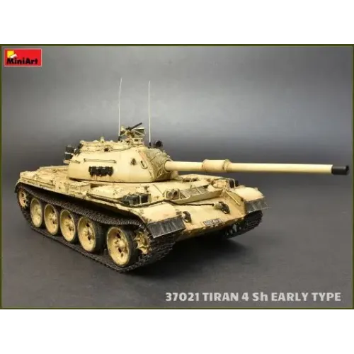 Бронетехника и артиллерия Танк Тиран 4 Sh, раннего типа с интерьером 1:35