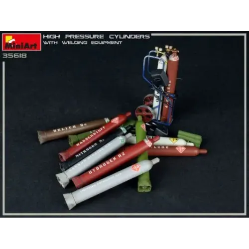 Набори деталіровки Збірна модель 1:35 Набір Балони високого тиску зі зварювальним обладнанням MiniArt 35618