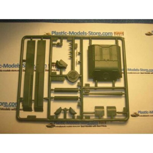 Бронетехника и артиллерия Самоходно-артиллерийская установка Су-122 (UM332) Масштаб: 1:72