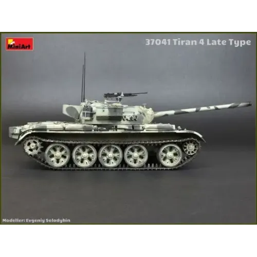 Бронетехніка та артилерія Збірна модель 1:35 Танк Tiran 4 пізня модифікація MiniArt 37041
