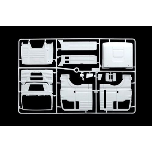 Авто-мото Збірна модель 1:24 вантажний автомобіль:тягач MAN TGX XXL "WOLF TRANSPORTE" Italeri 3921