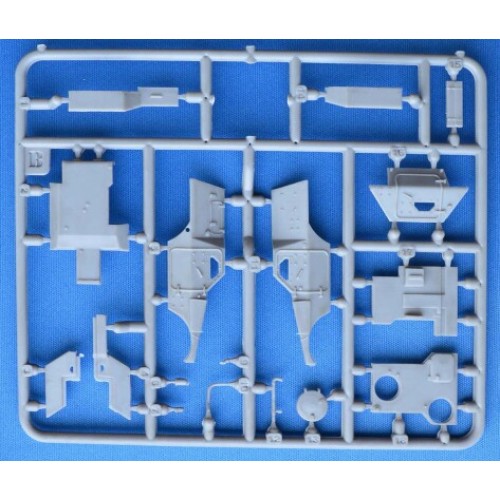 Бронетехніка та артилерія Збірна модель 1:72 Французький бронеавтомобіль VBL Milan ПТ-ракетоносець ACE 72421