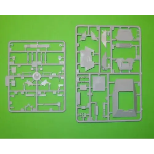 Бронетехника и артиллерия Самоходная установка 150 мм SIG-33/2 (UM354) Масштаб: 1:72