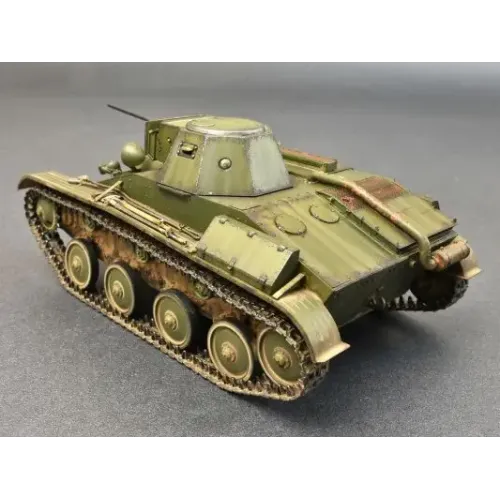 Бронетехника и артиллерия Легкий танк Т-60, поздний, с интерьером 1:35