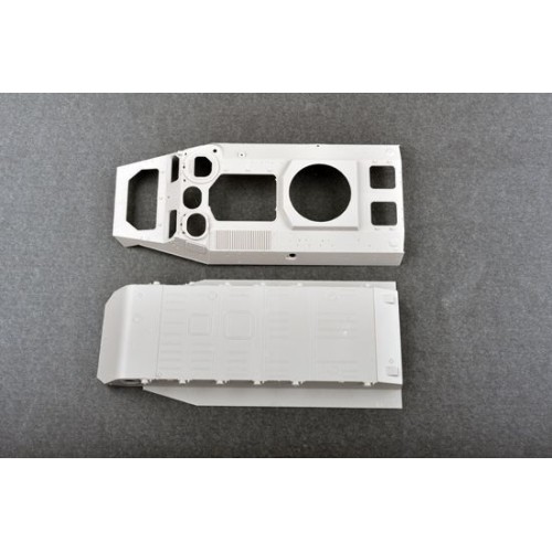 Бронетехніка та артилерія Збірна модель 1:35 Радянський МТ-ЛБ 6МА Trumpeter 05579